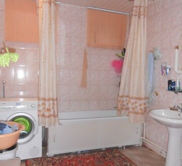 Дом 137,6 м² на участке 6,2 сот. ул. Безжонова, 182