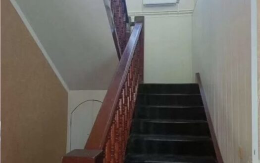 Дом 137,6 м² на участке 6,2 сот. ул. Безжонова, 182