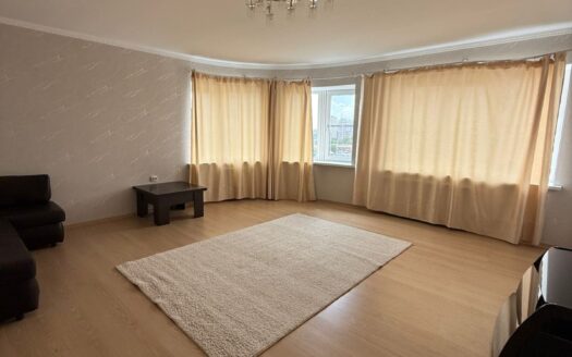 3-к. квартира, 110 м², 6/11 эт. Боевая ул., 83Е