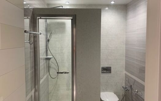 4-к. квартира, 255 м², 5/6 эт. проспект Губернатора Анатолия Гужвина, 3