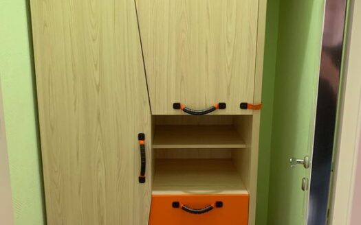 4-к. квартира, 255 м², 5/6 эт. проспект Губернатора Анатолия Гужвина, 3