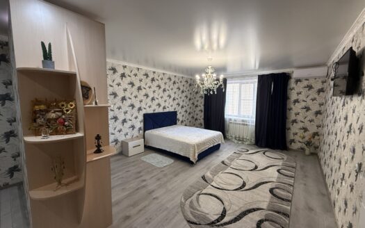 1-к. квартира, 65 м², 3/10 эт. ул. Ахшарумова, 46