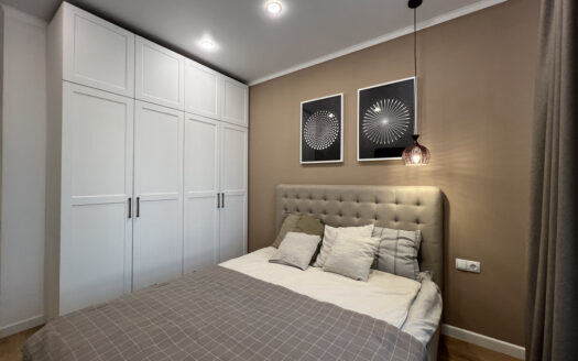 2-к. квартира, 46 м², 2/18 эт. ул. Трофимова, 10