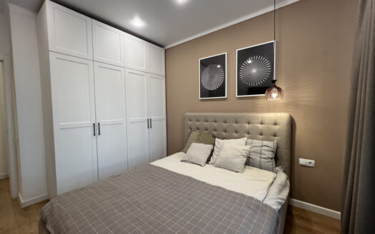2-к. квартира, 46 м², 2/18 эт. ул. Трофимова, 10