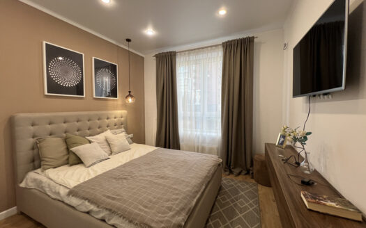 2-к. квартира, 46 м², 2/18 эт. ул. Трофимова, 10
