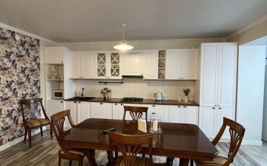 4-к. квартира, 120 м², 3/10 эт. Волжская улица., дом 54
