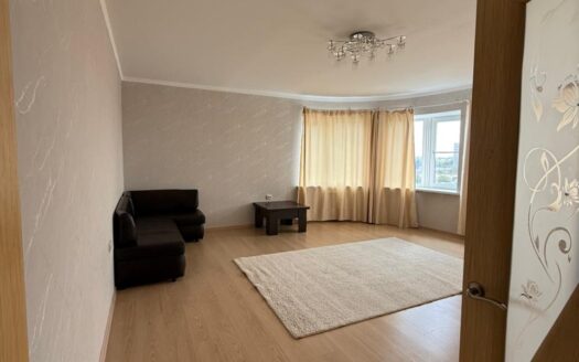 3-к. квартира, 110 м², 6/11 эт. Боевая ул., 83Е