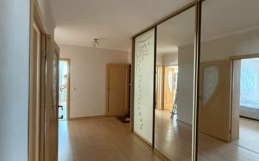 3-к. квартира, 110 м², 6/11 эт. Боевая ул., 83Е