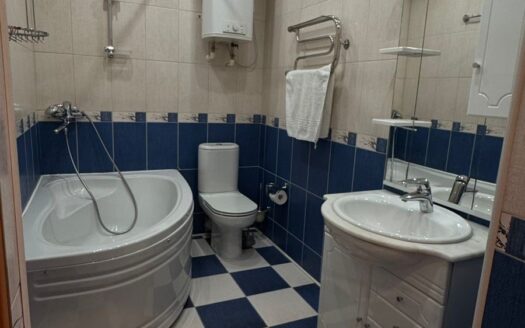4-к. квартира, 120 м², 4/5 эт. ул. Чалабяна, 7