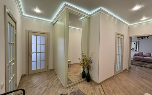 3-к. квартира, 85 м², 3/17 эт. ул. Бабефа, 6Вк3